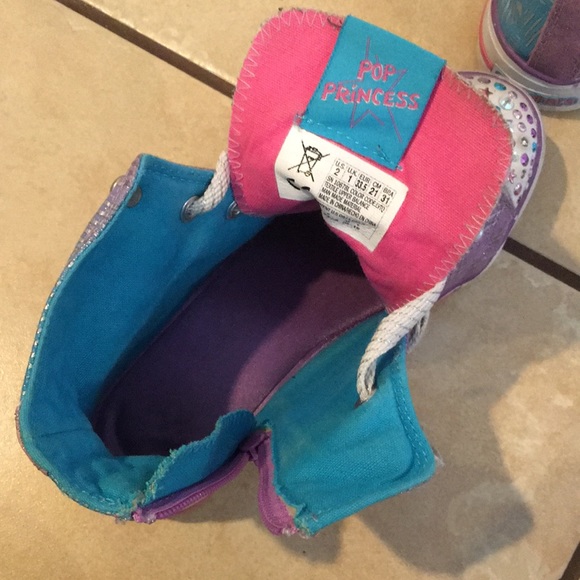 Twinkle toes - Picture 8 of 9